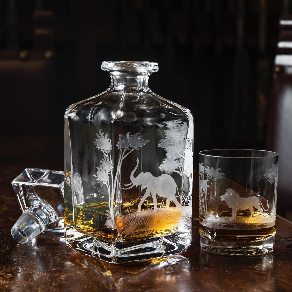 Queen Lace Crystal Whiskey Decanter - Thumbnail 5
