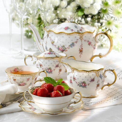 Royal Crown Derby Royal Antoinette