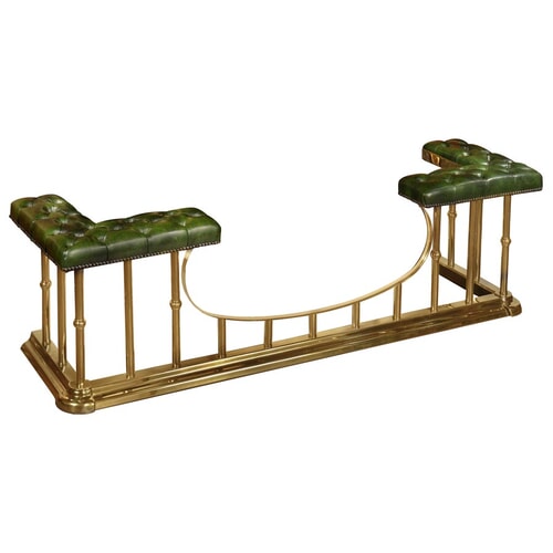 Regal Club Fenders with Leather Seats 0