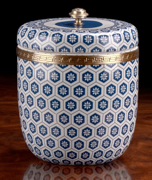 Kenilworth Blue Round Box