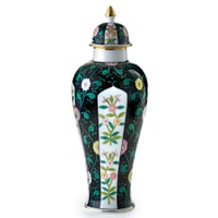 K1307 - Herend Black Dynasty Covered Urn 3